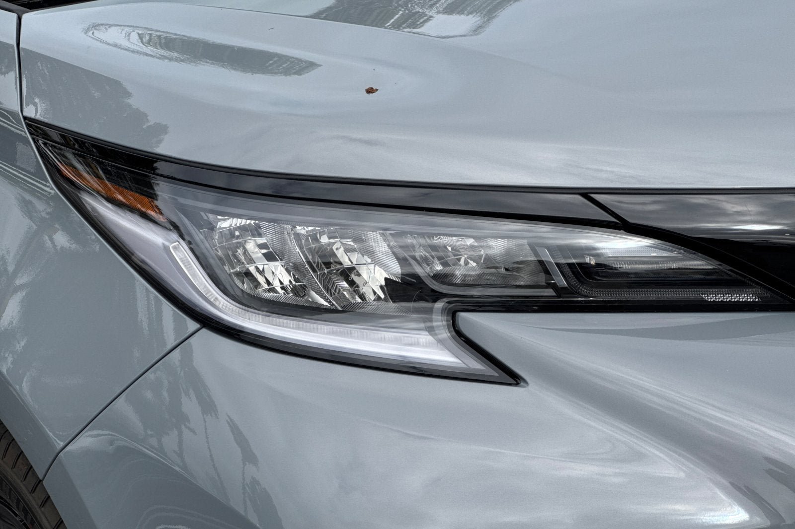 New 2026 Toyota Sienna XSE FWD image 32