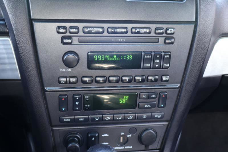 Used 2004 Ford Thunderbird RWD image 14