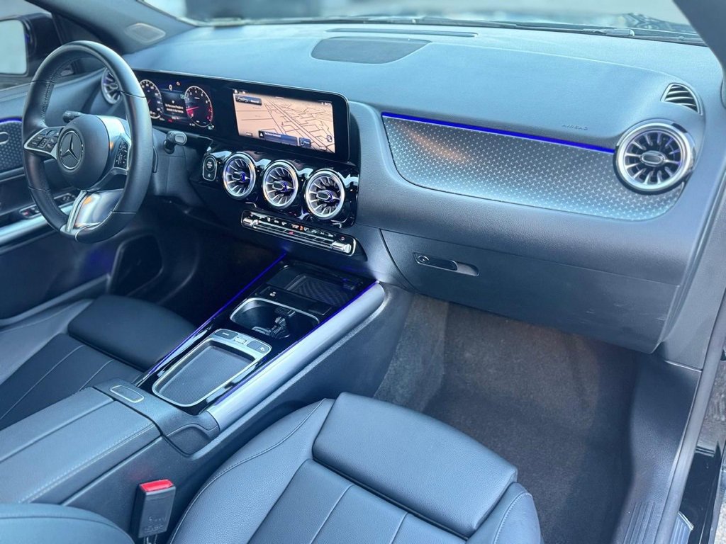 Used 2025 Mercedes-Benz GLA 250 4MATIC w/ Exclusive Package image 20