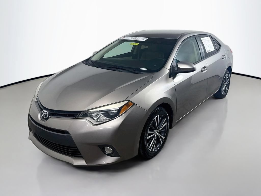 Used 2016 Toyota Corolla LE FWD image 3