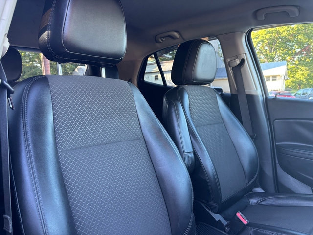 Used 2019 Buick Encore Preferred image 24