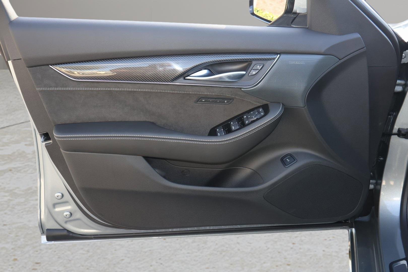 New 2026 Cadillac CT5 V image 10