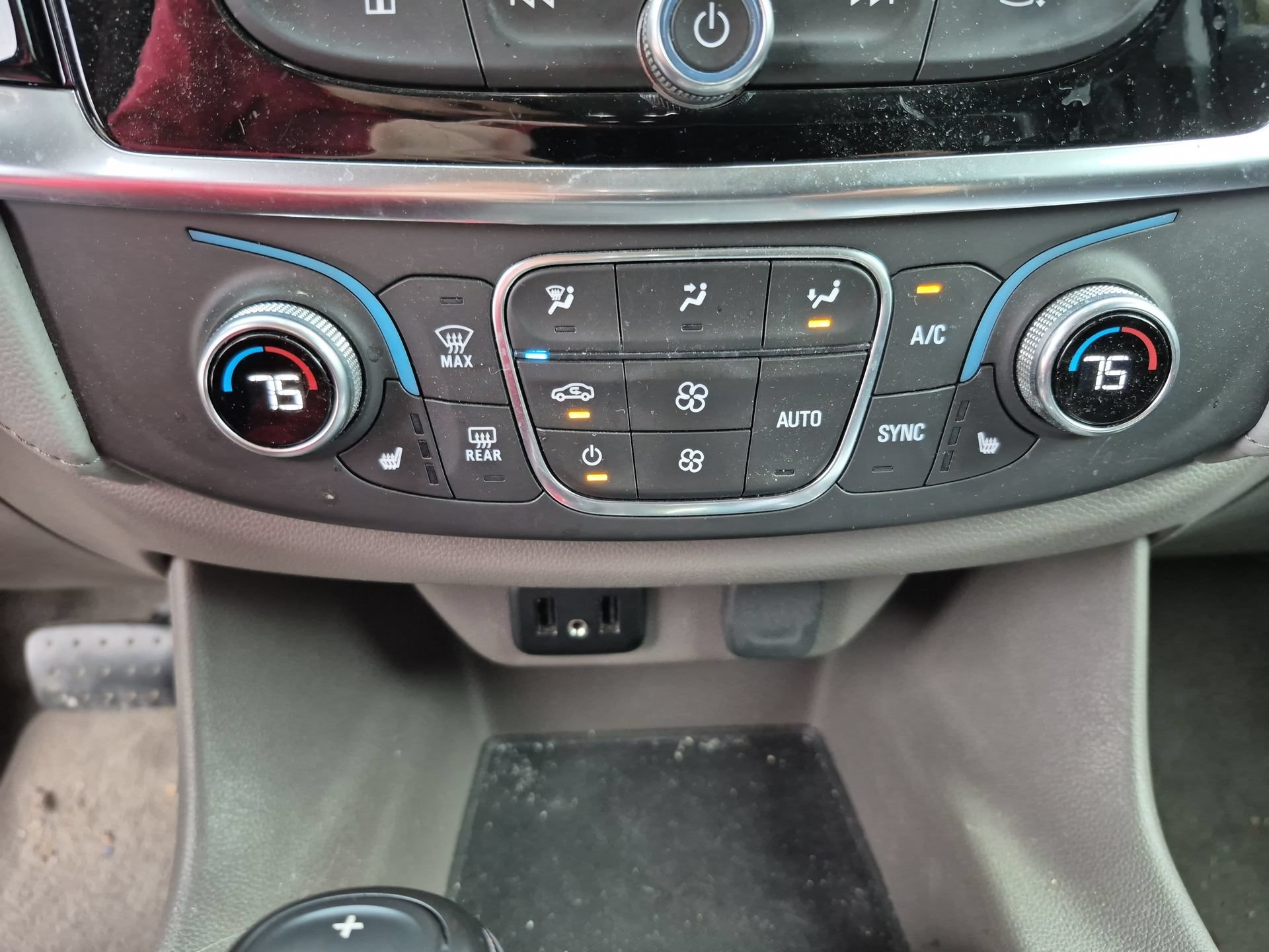 Used 2019 Chevrolet Traverse LT AWD/4WD image 20