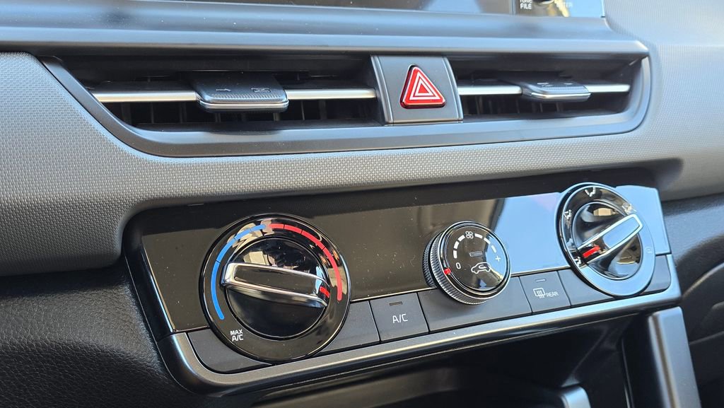 Certified 2026 Kia Seltos LX image 32