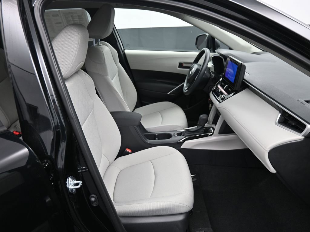 Certified 2025 Toyota Corolla Cross L image 24