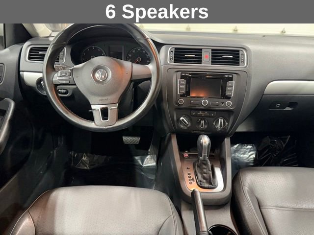 Used 2011 Volkswagen Jetta SEL image 16