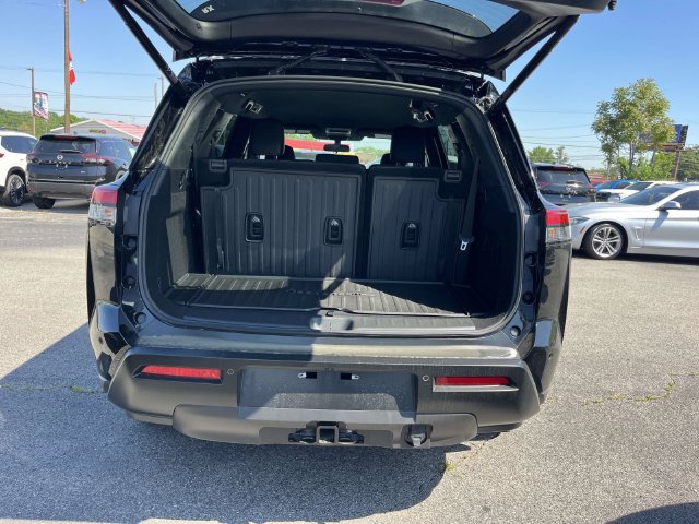 New 2026 Nissan Pathfinder Rock Creek AWD/4WD image 12