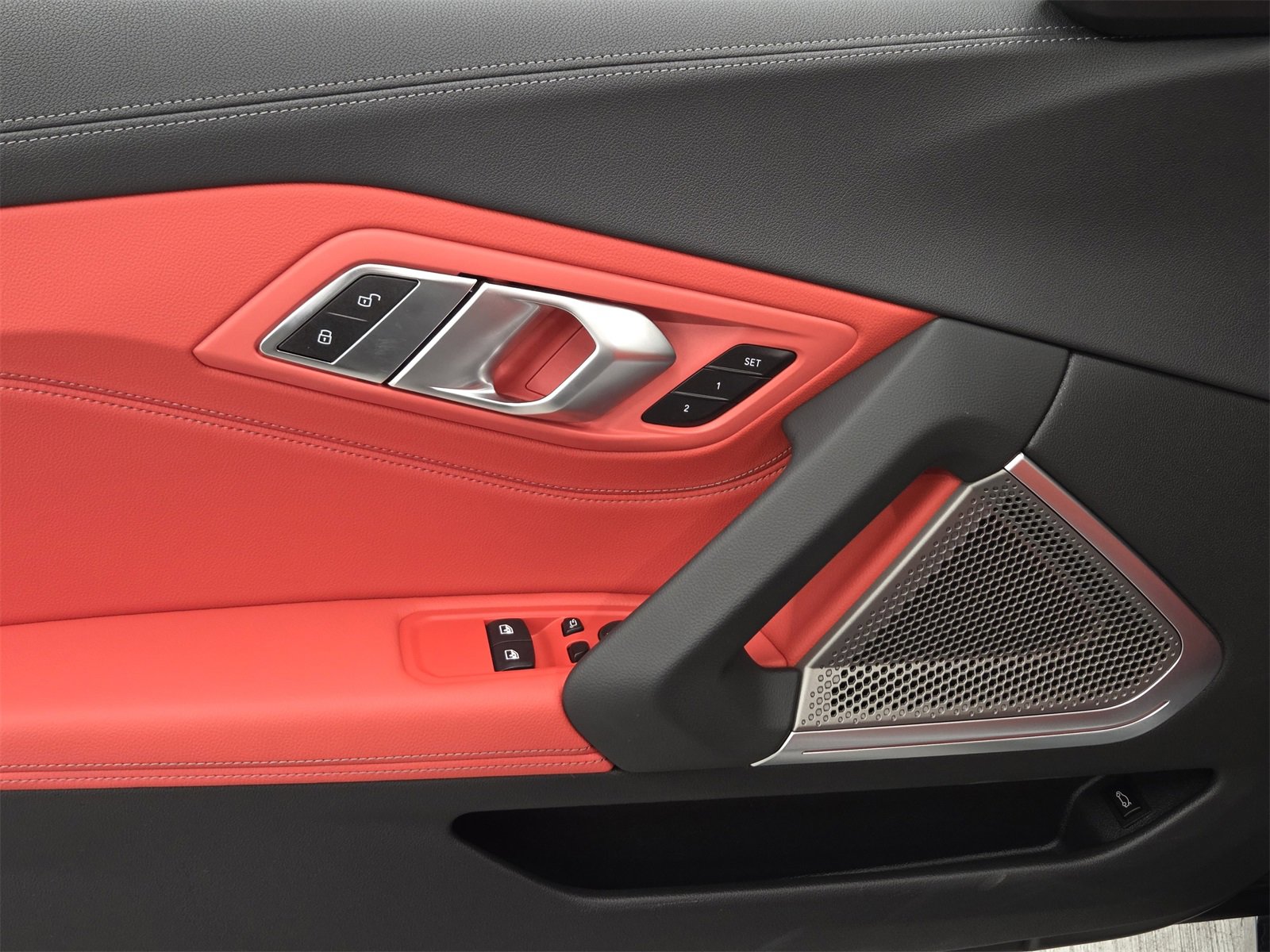 Used 2025 BMW Z4 M40i w/ Premium Package image 11