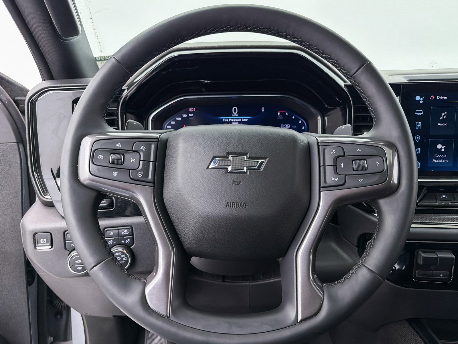 Used 2025 Chevrolet Silverado 1500 ZR2 w/ Technology Package image 4