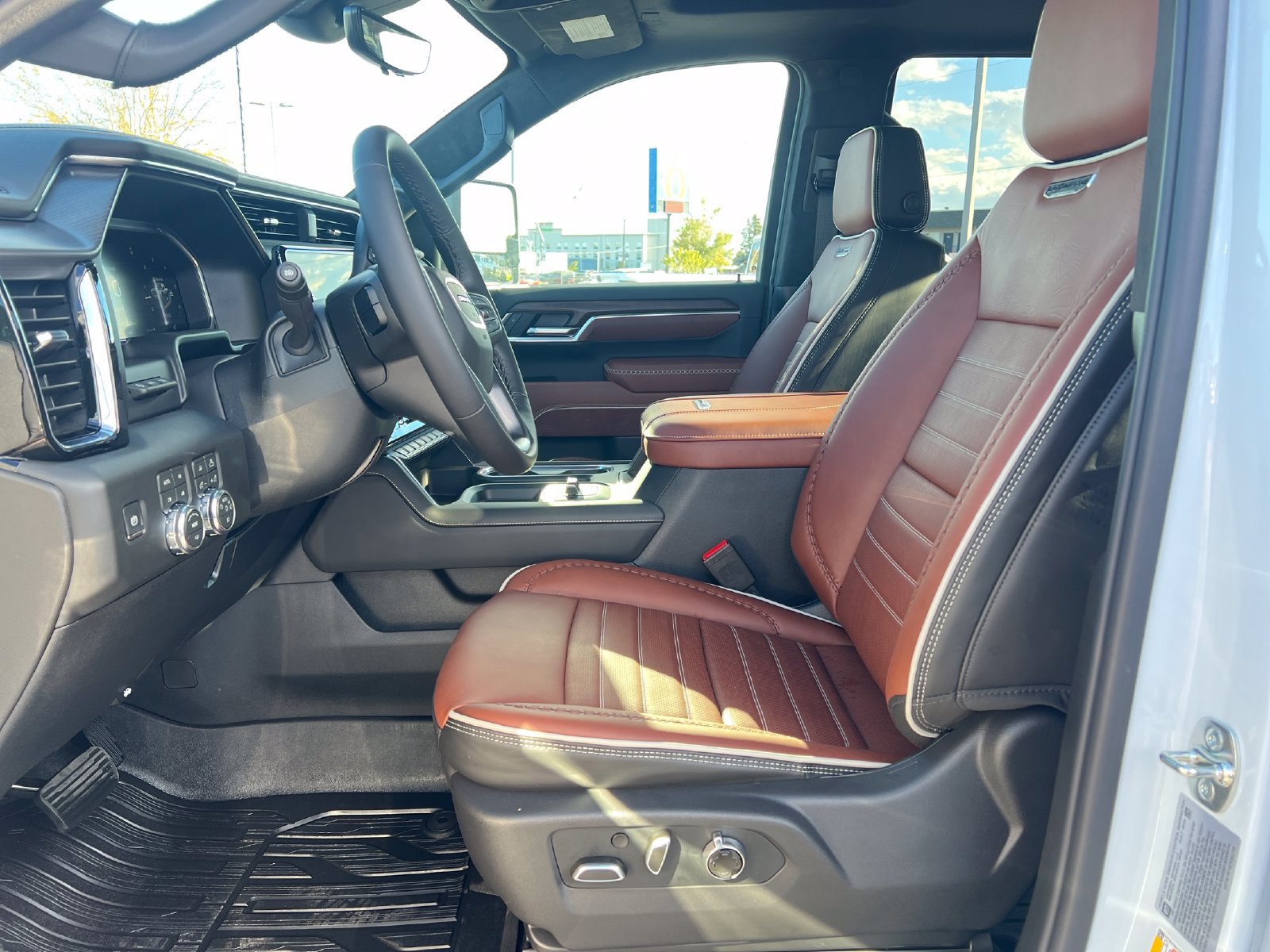 New 2026 GMC Sierra 3500 Denali Ultimate AWD/4WD image 19