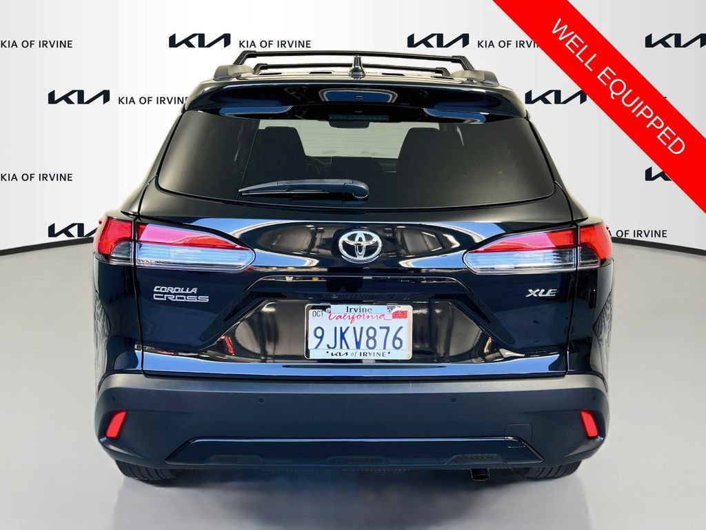 Used 2023 Toyota Corolla Cross XLE w/ Convenience Package FWD image 6