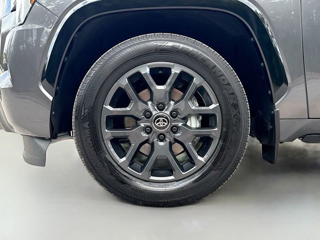 Used 2025 Toyota Sequoia Platinum AWD/4WD image 45