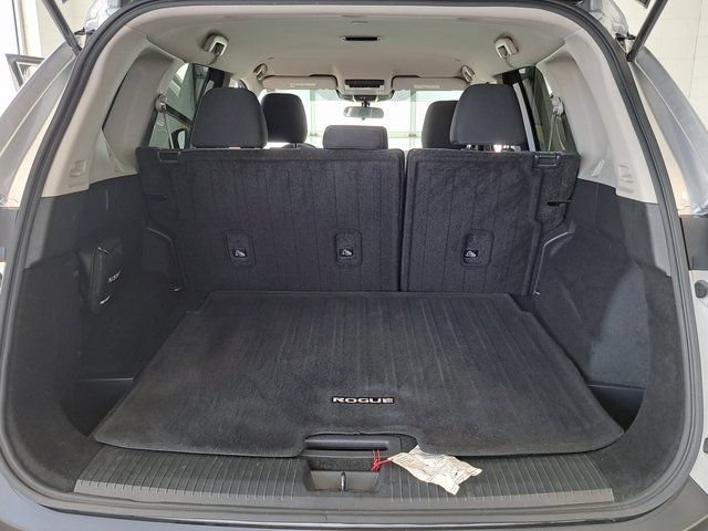 Used 2023 Nissan Rogue SV FWD image 27