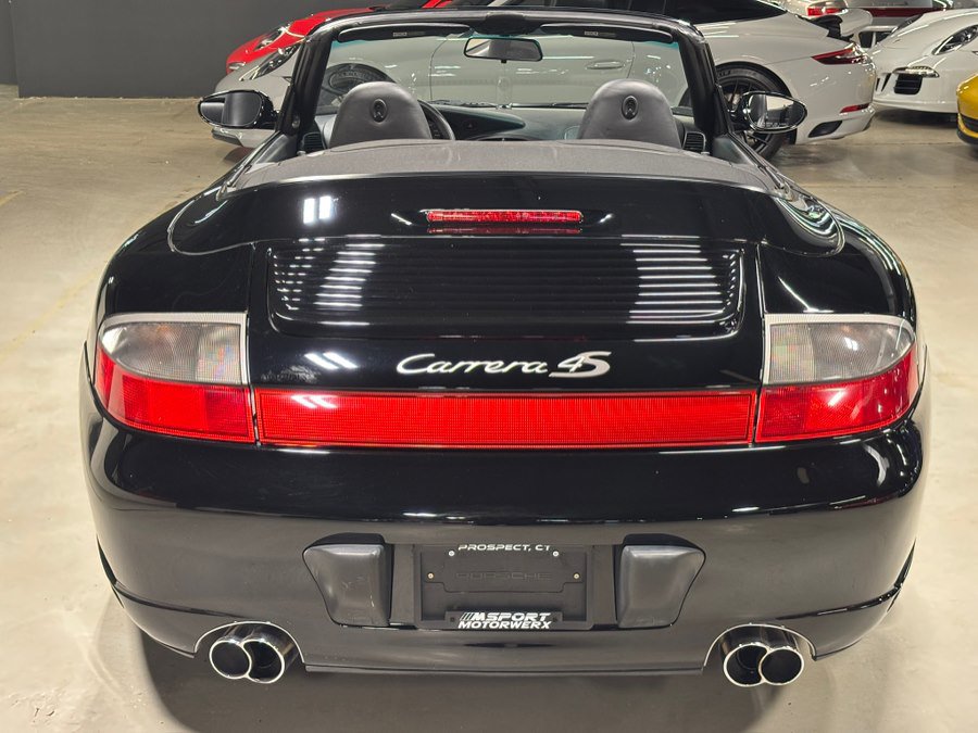 Used 2004 Porsche 911 Carrera 4S AWD/4WD image 4