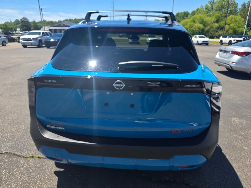 New 2026 Nissan Kicks SR w/ Cold Weather Package AWD/4WD image 4