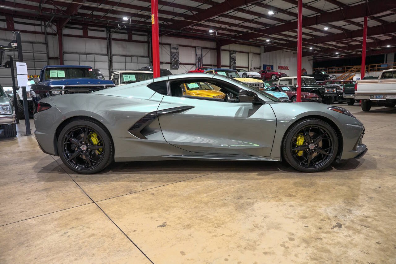 Used 2022 Chevrolet Corvette Stingray Coupe w/ 1LT RWD image 10