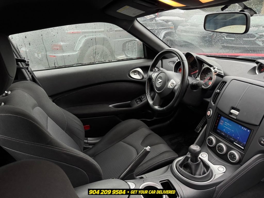 Used 2016 Nissan 370Z Coupe RWD image 23