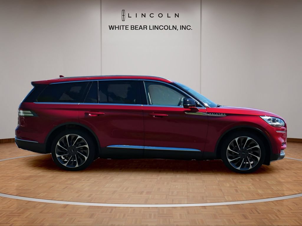Used 2020 Lincoln Aviator Reserve w/ Equipment Group 202A AWD/4WD image 4
