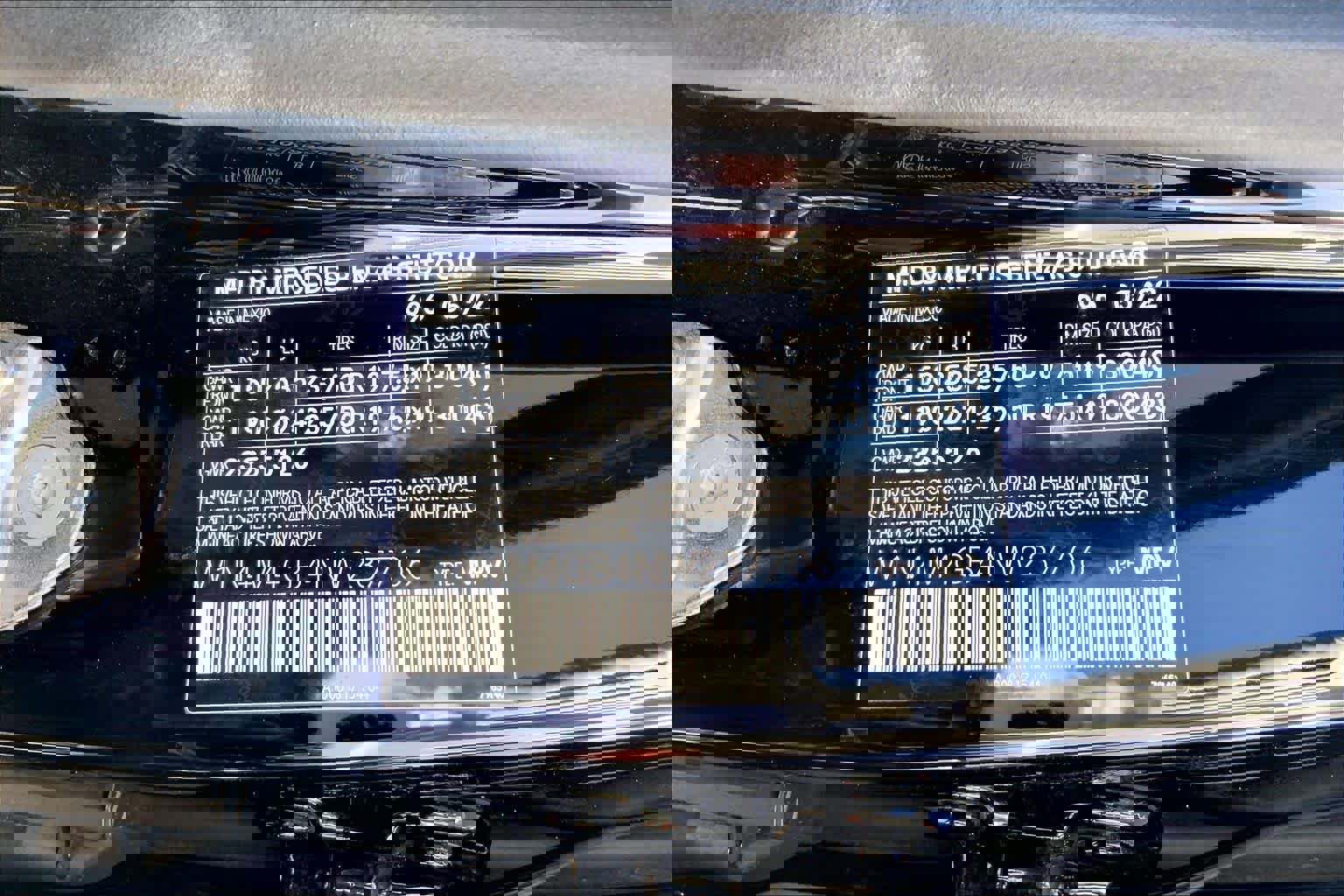 Used 2022 Mercedes-Benz GLB 250 w/ Premium Package Lite image 33