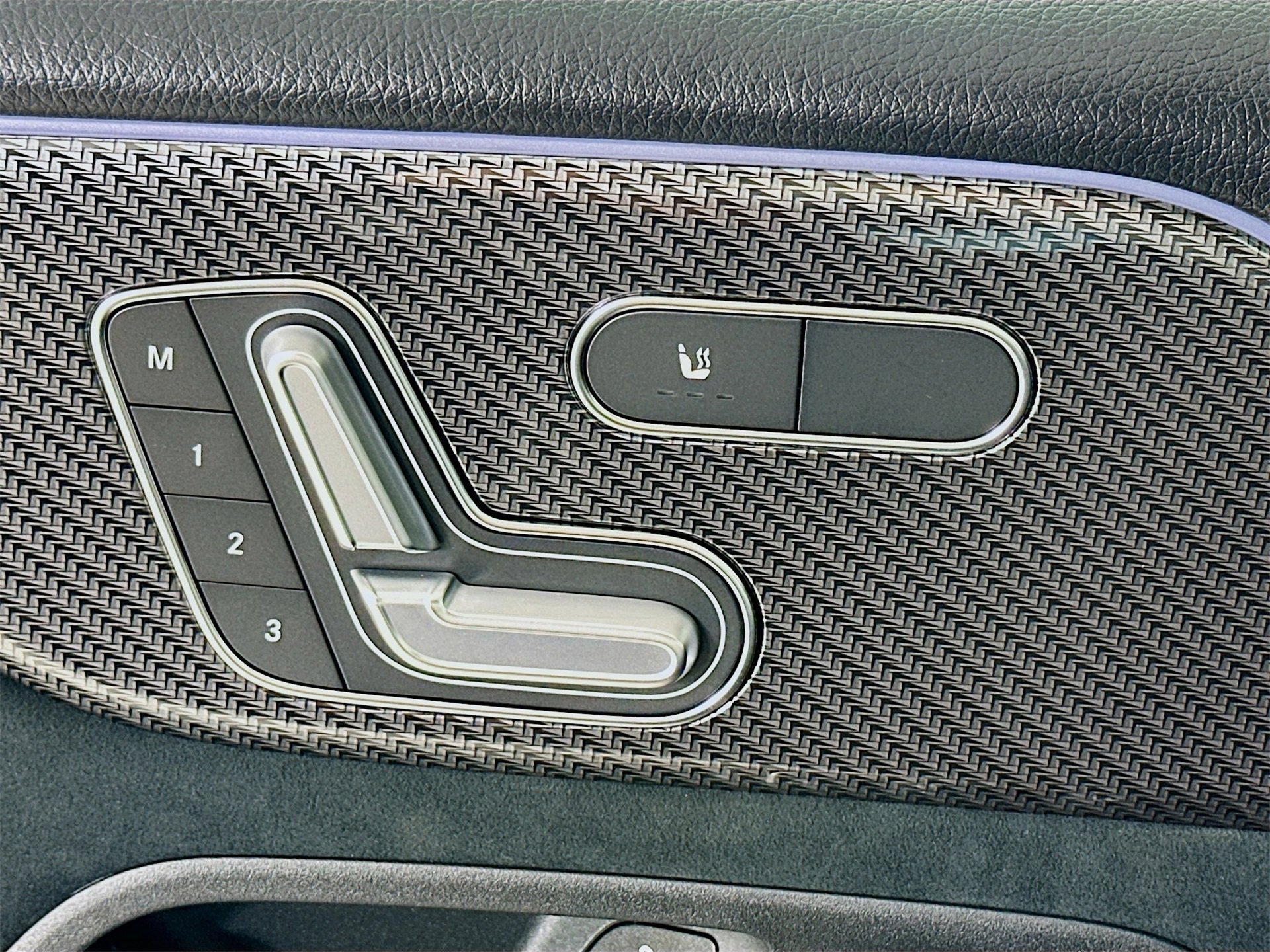 New 2026 Mercedes-Benz GLB 250 image 21