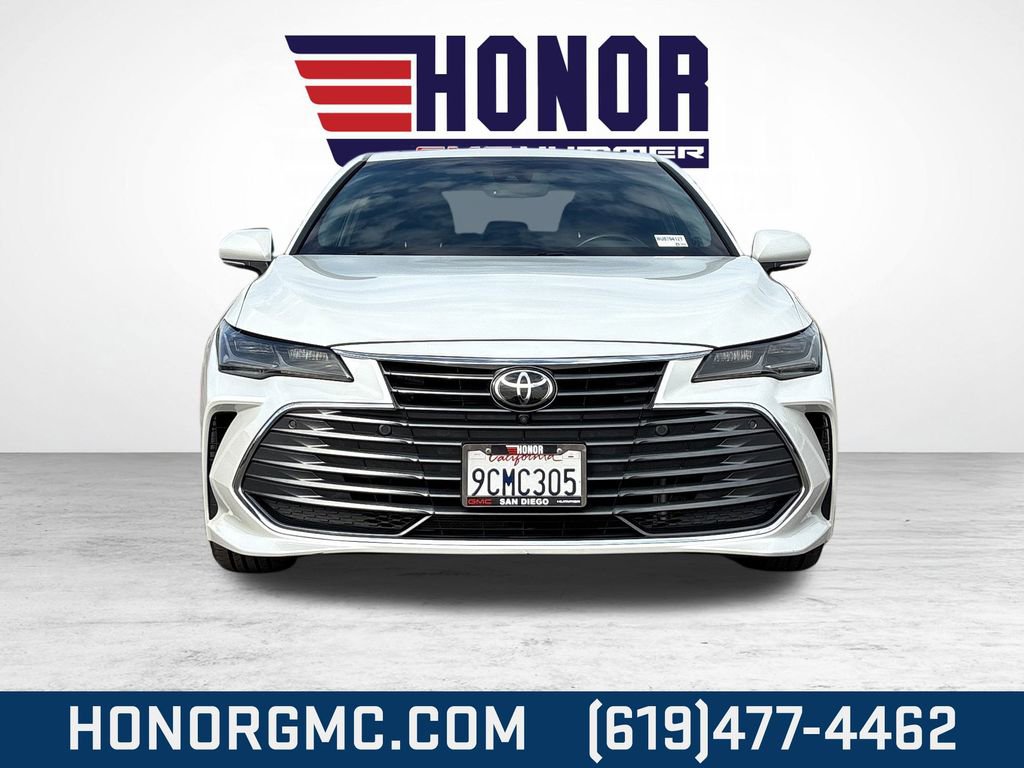 Used 2022 Toyota Avalon Limited image 7