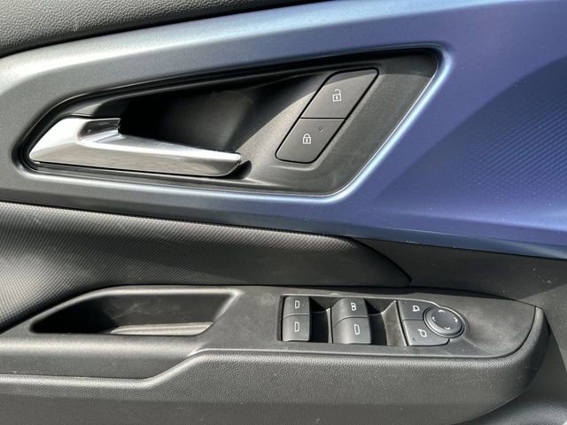 New 2025 Chevrolet Equinox EV LT image 22