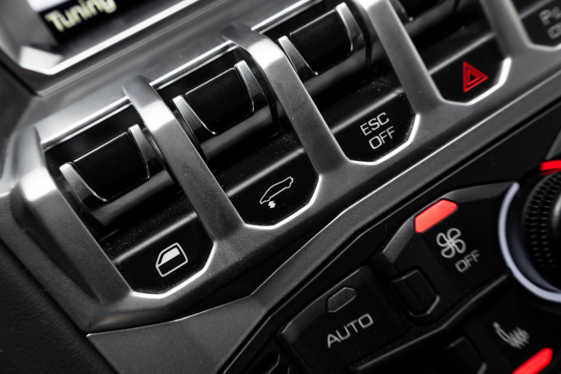 Used 2014 Lamborghini Aventador LP 700-4 image 65