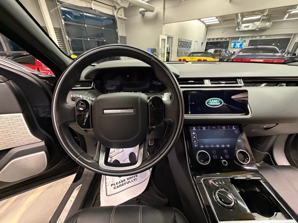 Used 2019 Land Rover Range Rover Velar R-Dynamic SE image 11