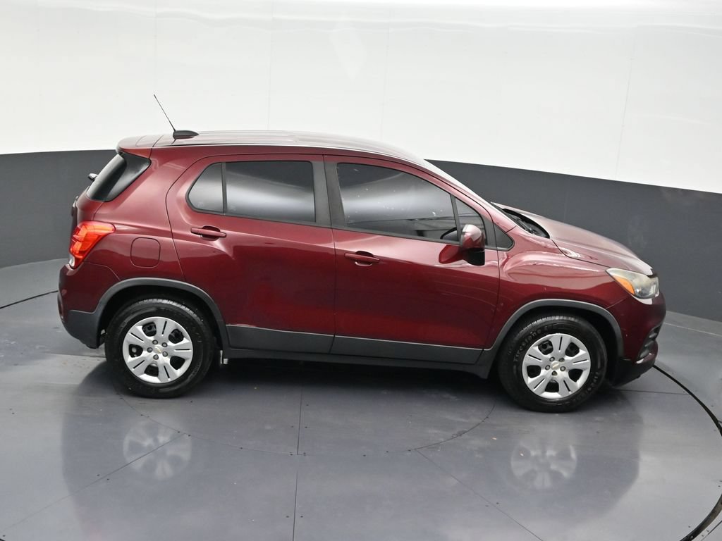 Used 2017 Chevrolet Trax LS FWD image 21