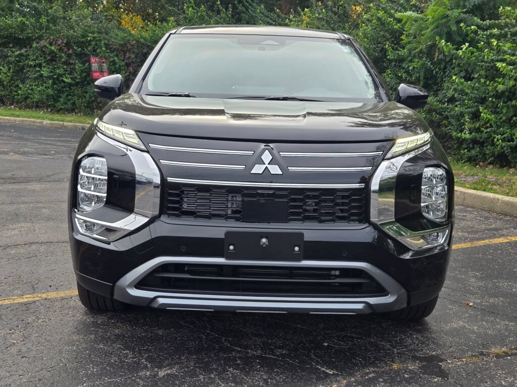 New 2027 Mitsubishi Outlander SE AWD/4WD image 2