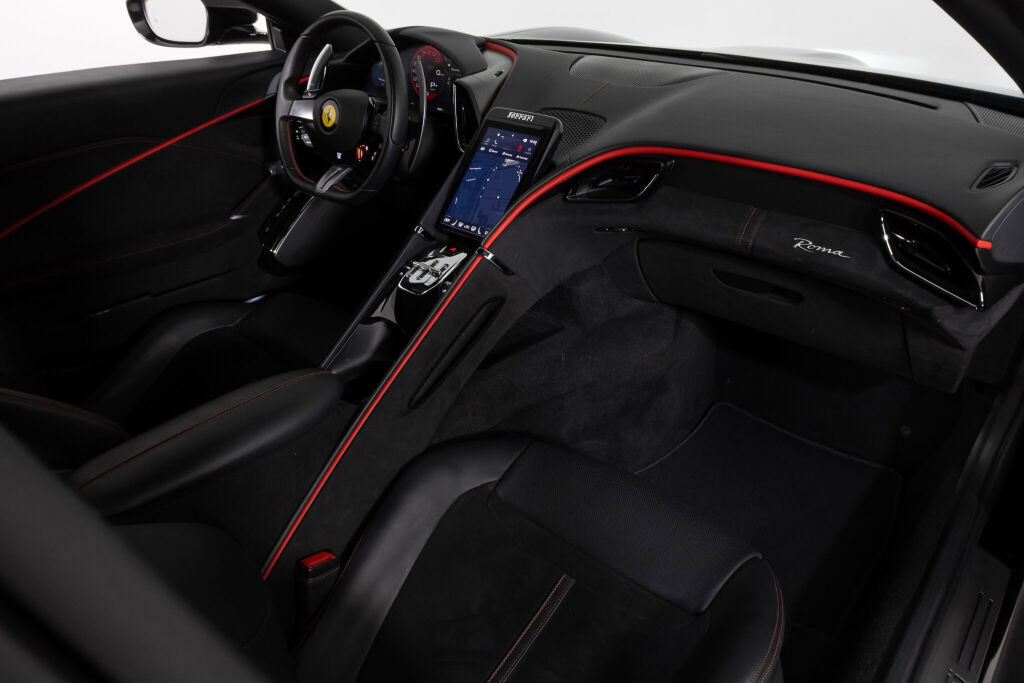 Used 2024 Ferrari Roma image 40