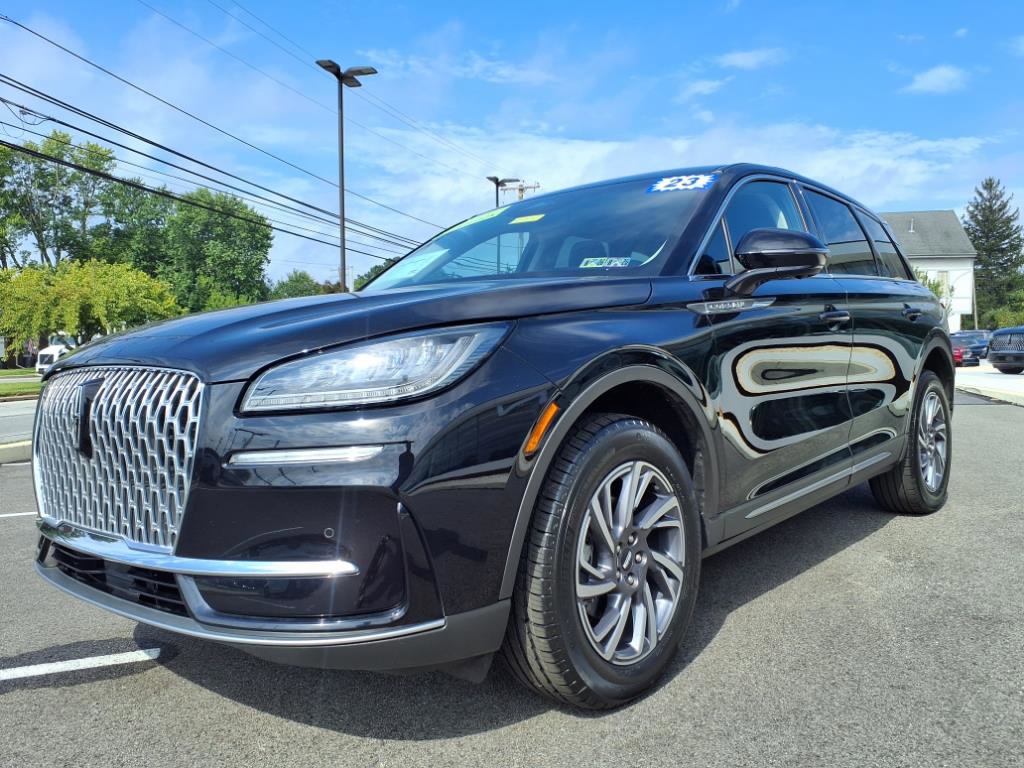 Certified 2023 Lincoln Corsair AWD w/ Equipment Group 101A image 3