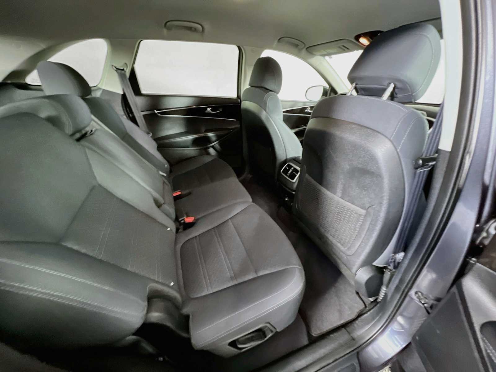 Used 2017 Kia Sorento AWD w/ LX Convenience Package image 26