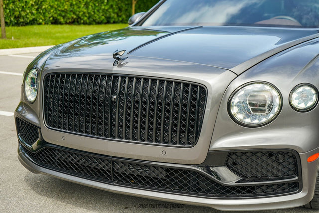 Used 2022 Bentley Flying Spur Plug-In Hybrid image 81