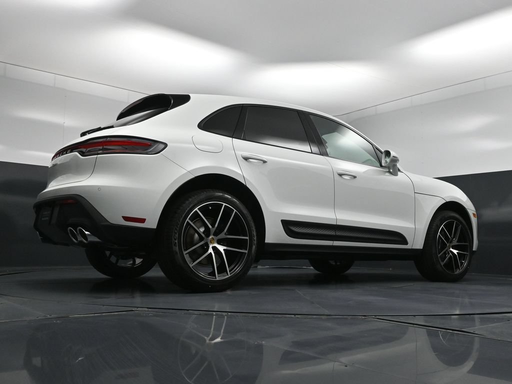 New 2026 Porsche Macan AWD/4WD image 29