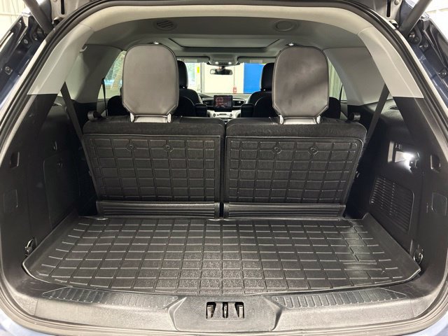 Used 2021 Ford Explorer XLT w/ Equipment Group 202A AWD/4WD image 19