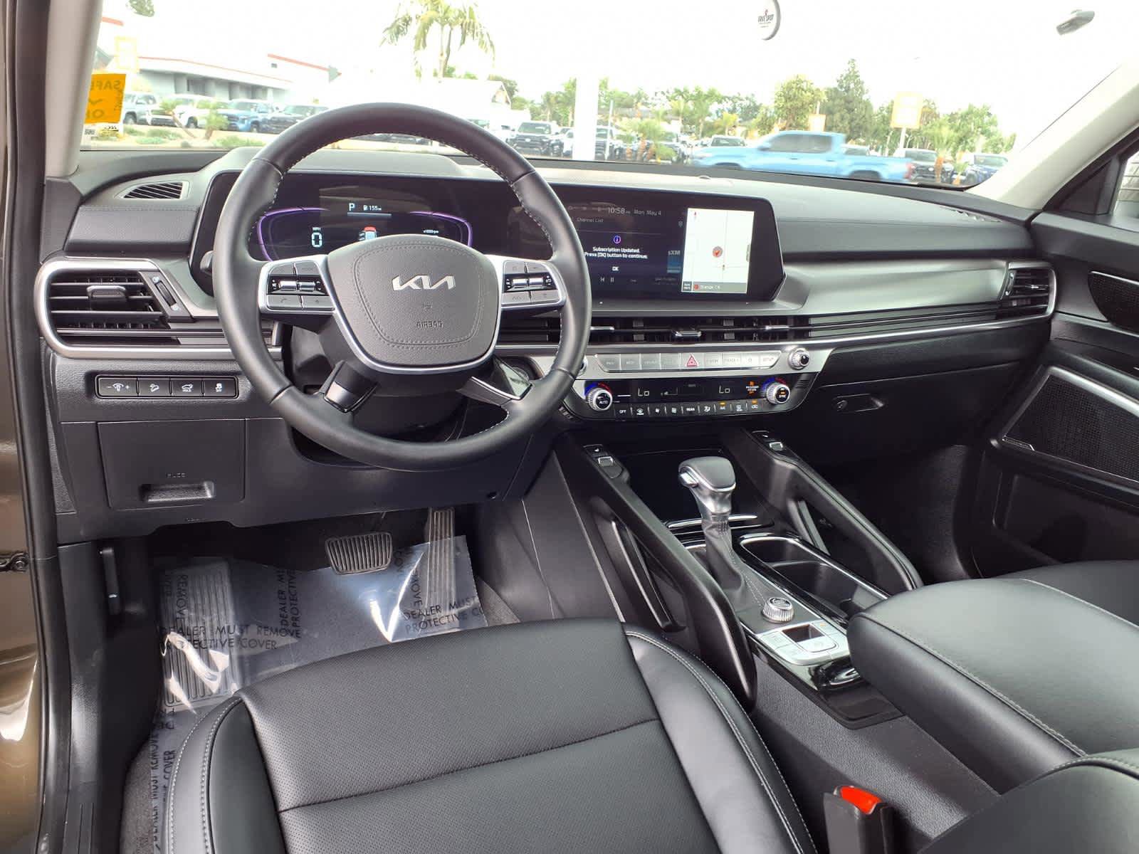 Used 2025 Kia Telluride S FWD image 9
