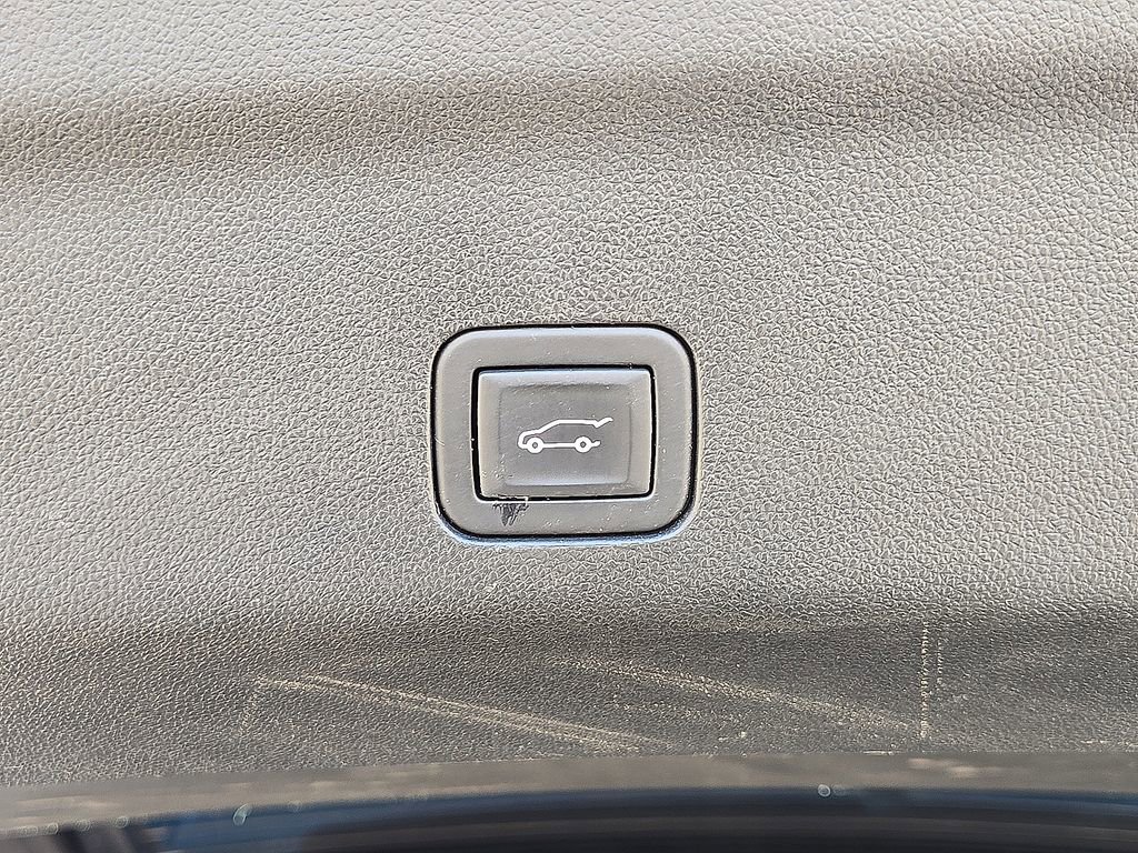 Used 2024 Chevrolet Tahoe LT image 14