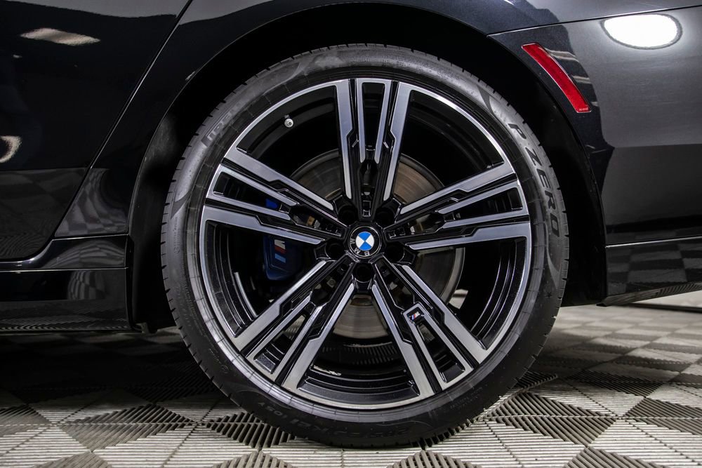 Used 2023 BMW 740i RWD image 46