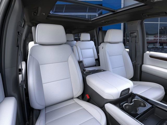 New 2026 Chevrolet Suburban Premier image 18