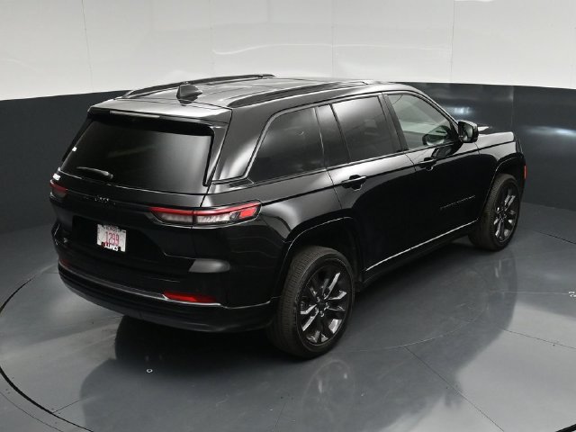 Used 2026 Jeep Grand Cherokee Limited AWD/4WD image 47