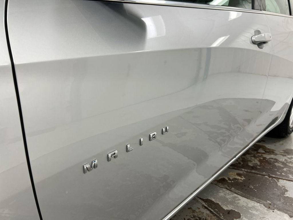 Used 2020 Chevrolet Malibu LT image 25