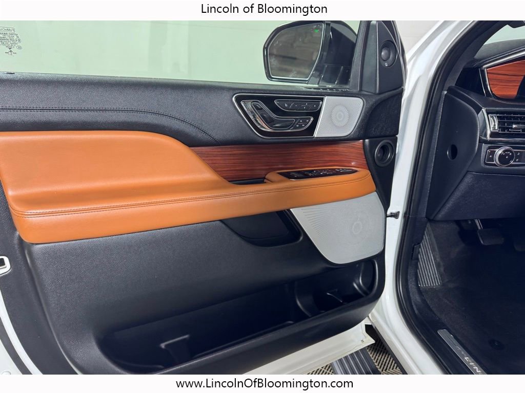 Used 2021 Lincoln Navigator L Reserve w/ Luxury Package image 19