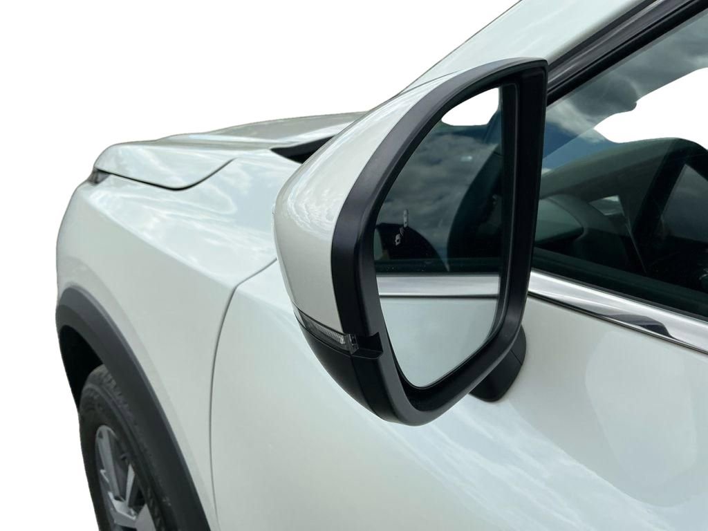 Used 2024 Nissan Pathfinder SL image 11