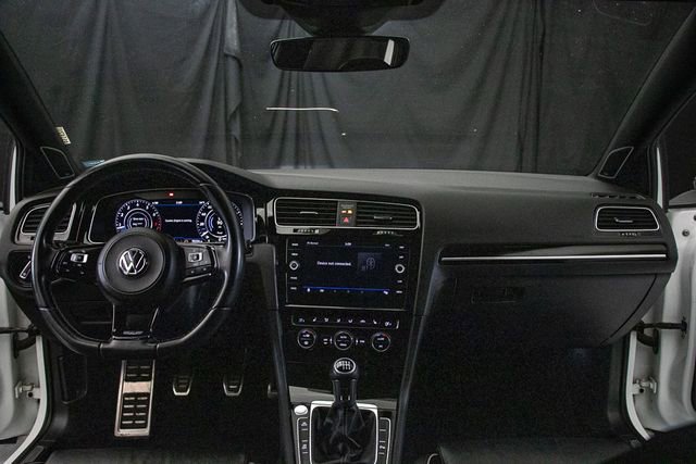 Used 2019 Volkswagen Golf R 4-Door image 20