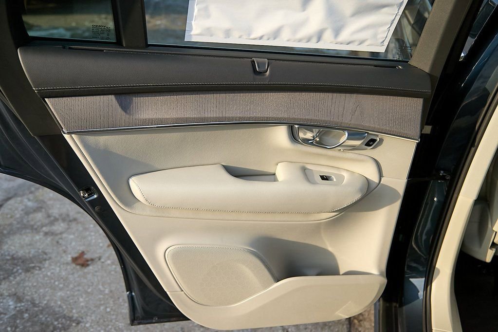 New 2026 Volvo XC90 T8 Ultra w/ Protection Package Premier image 19