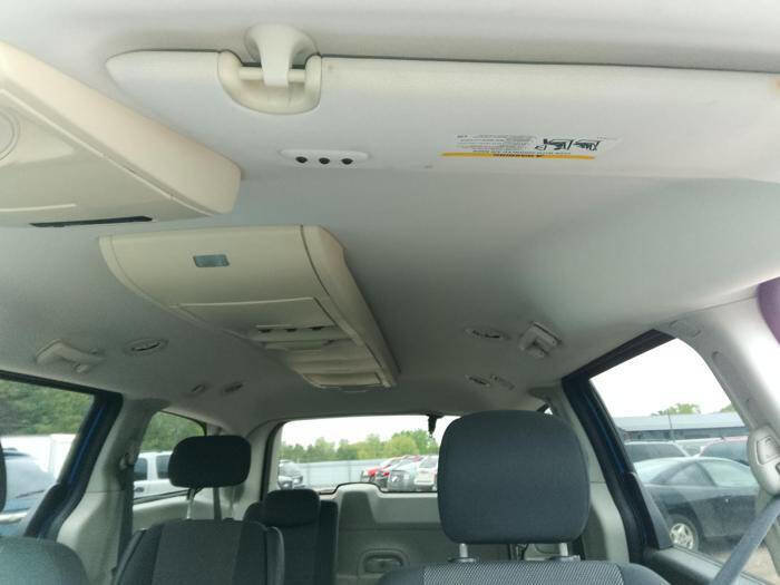 Used 2008 Dodge Grand Caravan SXT FWD image 35