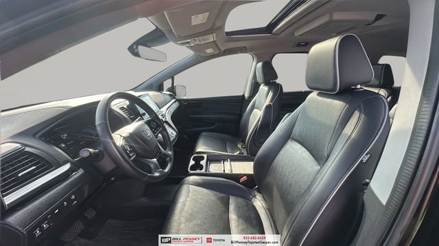 Used 2023 Honda Odyssey Elite image 11