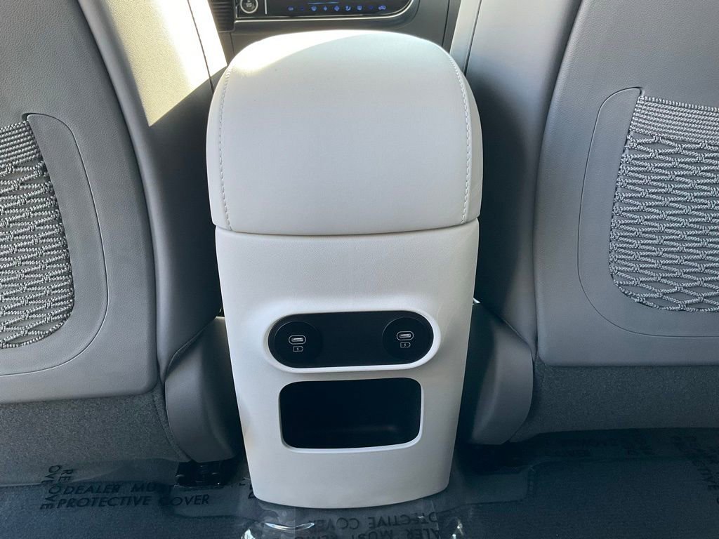 Used 2025 Hyundai Ioniq 5 SEL image 35