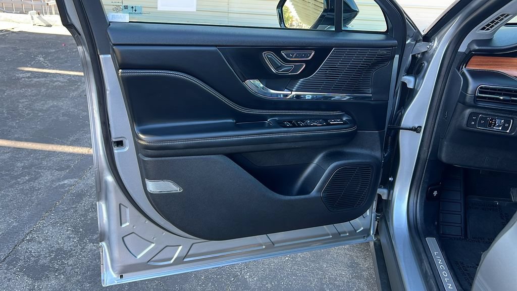 Certified 2022 Lincoln Corsair Grand Touring AWD/4WD image 13